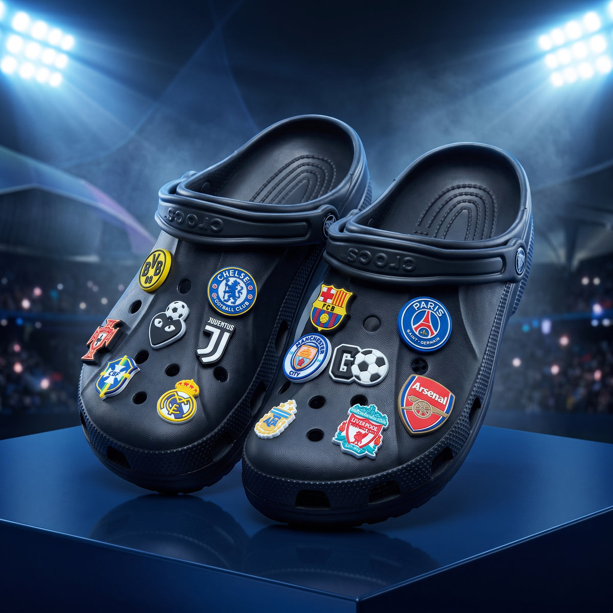 Sabots LAS ROSAS personnalisés avec le pack de charms Football Legacy aux couleurs de grands clubs de foot